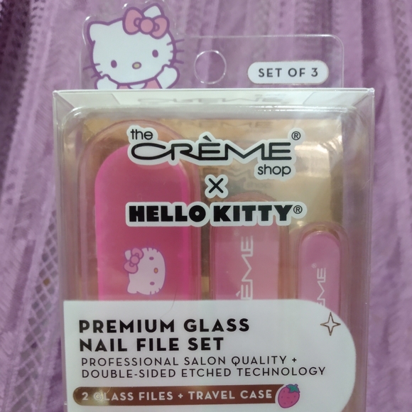NWT Hello Kitty Glass Nail File Gift Set - Picture 2 of 5